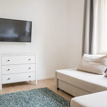 Frankfurter Allee By Sabine