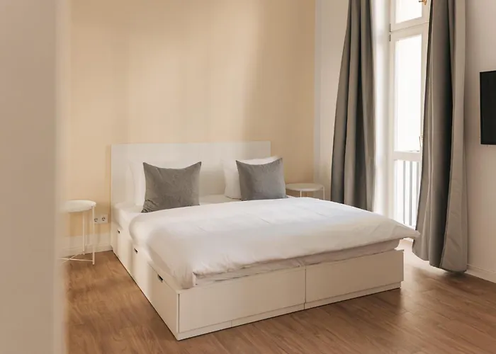 Frankfurter Allee By Sabine Berlin