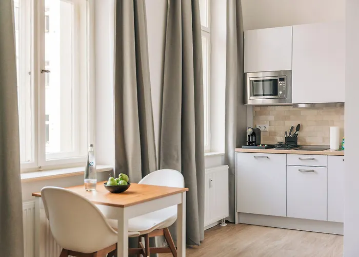 Frankfurter Allee Apartments By Sabine 3*