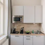 Frankfurter Allee By Sabine Berlijn