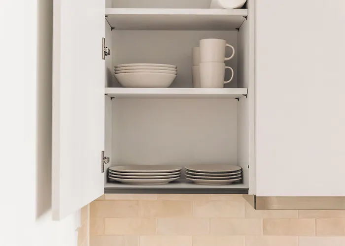 Frankfurter Allee Apartments By Sabine